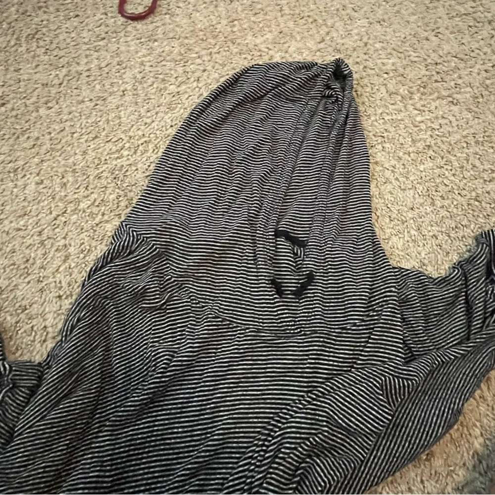 PULLOVER - Picture 3 of 4